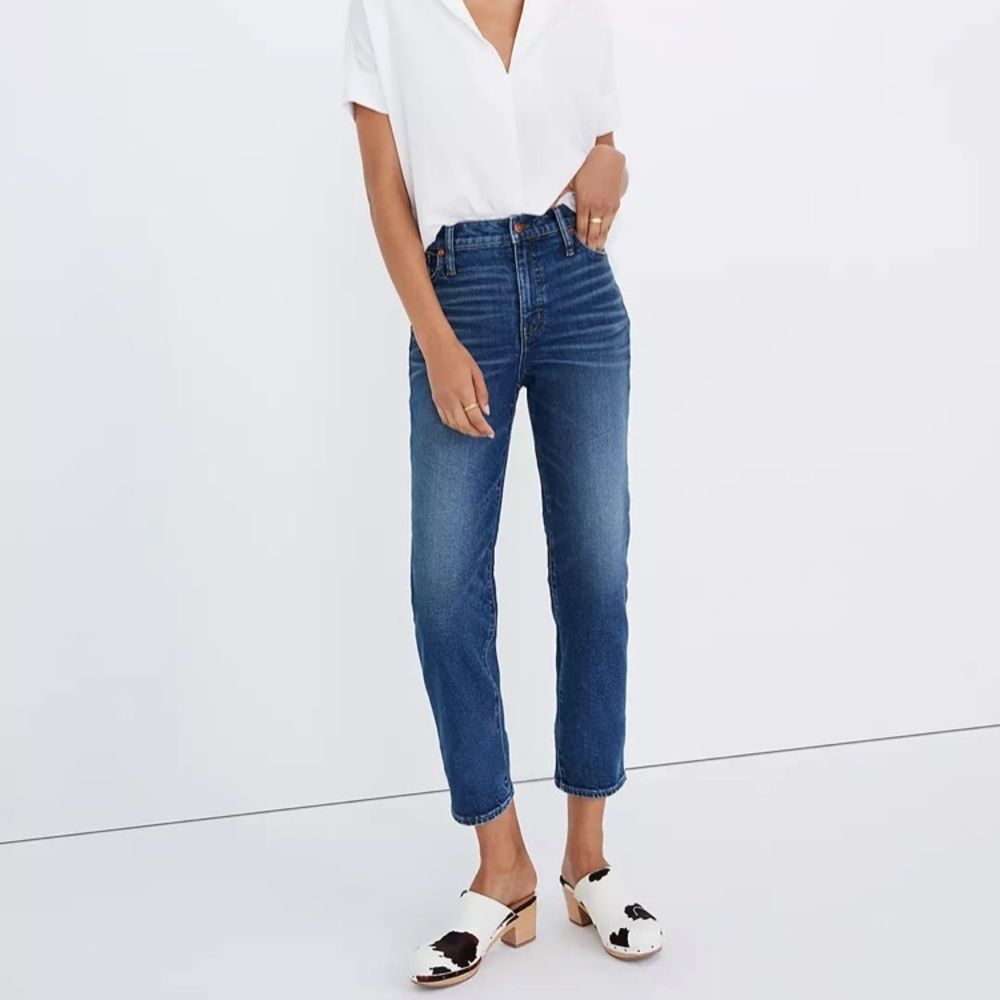Madewell Mid-Rise Classic Straight Jeans in Carsondale Wash 28